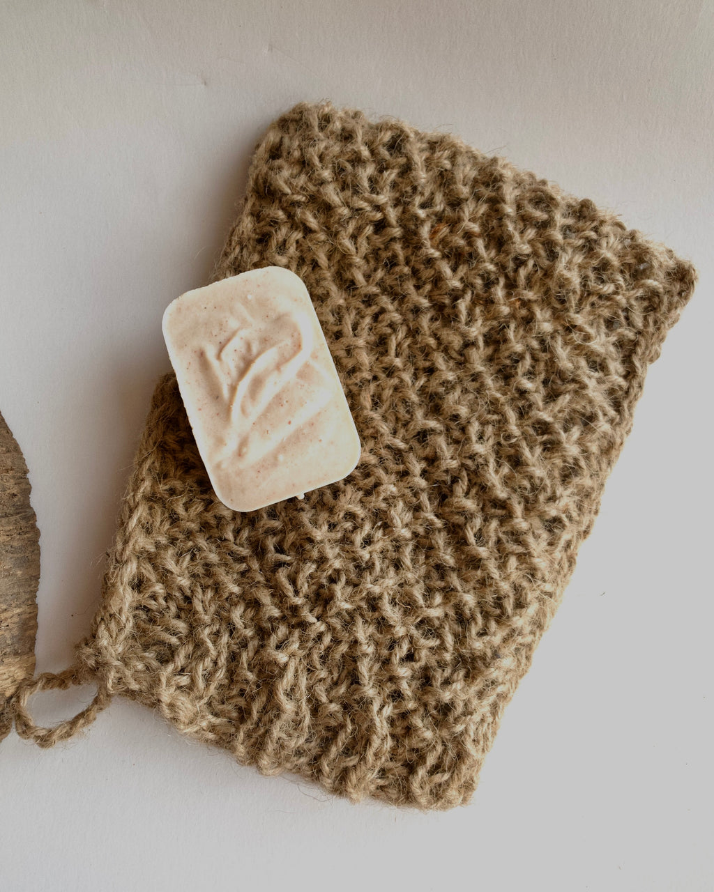 Jute bath and sauna sponge - glove